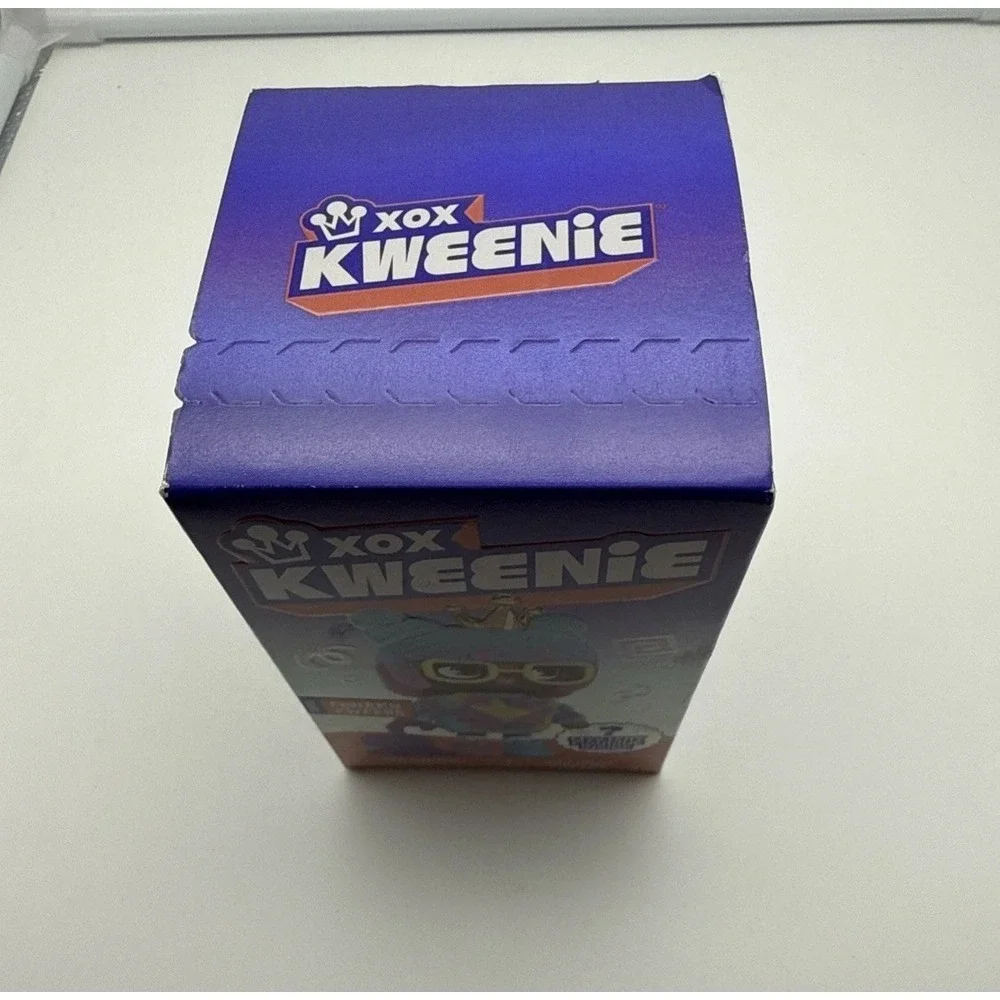 XOX KWEENIE Quirky Queens Doll & Case 2024 New‎ SEALED.